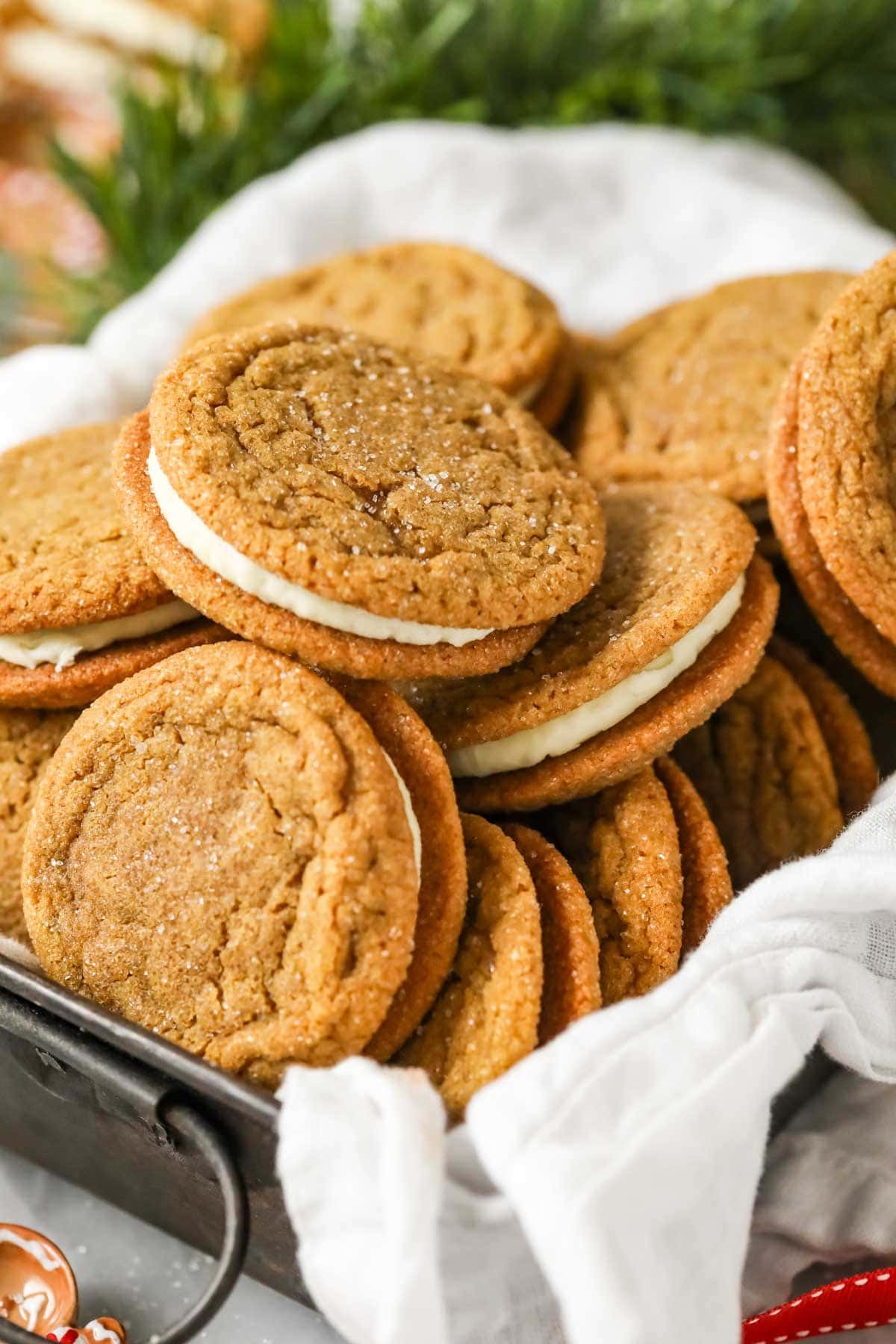 Ginger Cookies with White Chocolate Filling