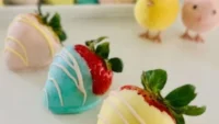 Easter chocolate-covered strawberries beautifully decorated for spring festivities.